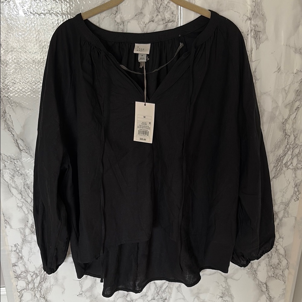 Black Relaxed 3/4 Sleeve Flowy Blouse